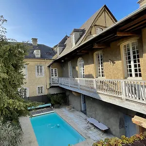 La Maison Aux Murs Anciens Et Ses , Tarbes France